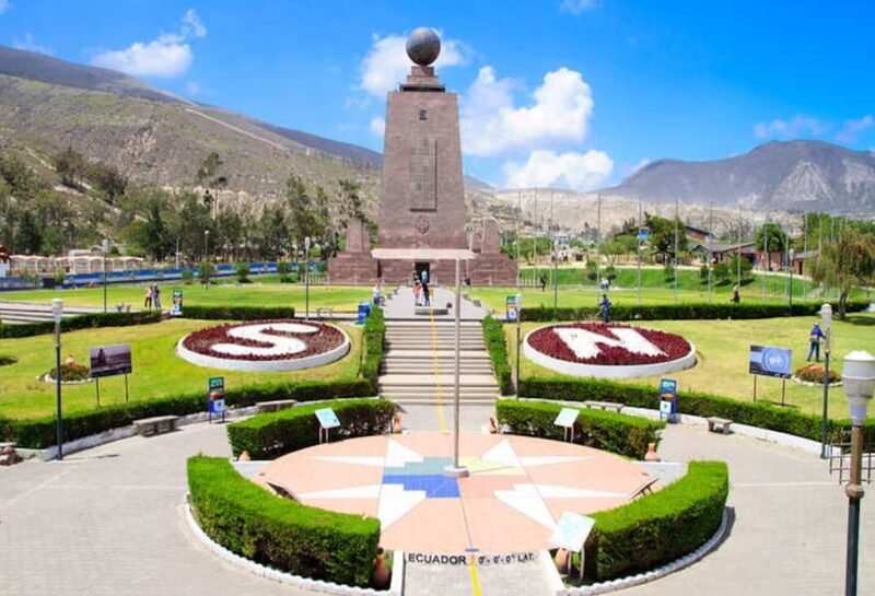 mitad_del_mundo_Ecuador